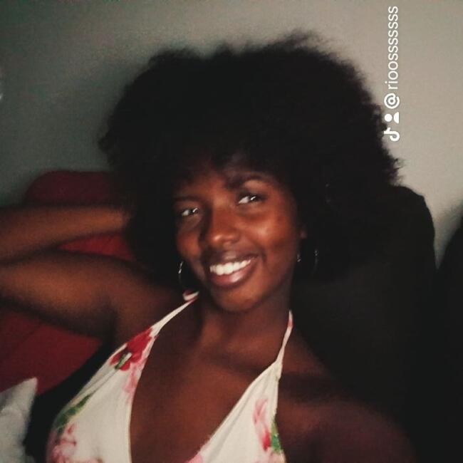 Babysitter in Três Corações: Ana Júlia