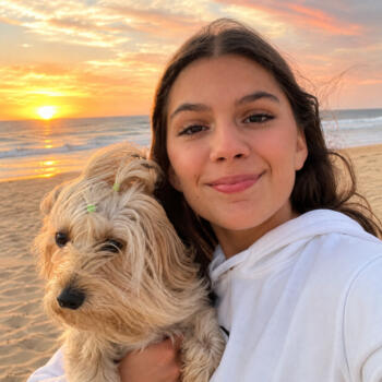 Babysitter em Póvoa de Santo Adrião: Ana Carolina