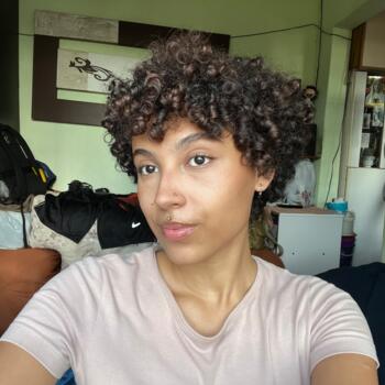 Babysitter Santos: Yasmin