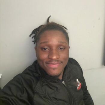 Babysitter in Manage: Michael