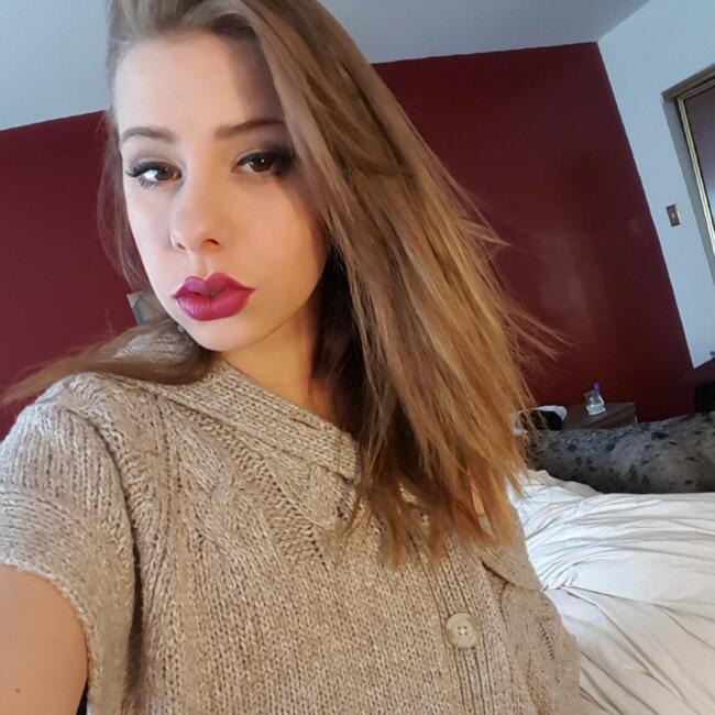 Babysitter in Longueuil: Krystal