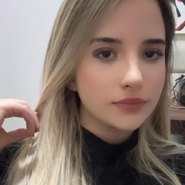 Babysitter in Osasco: Yasmin