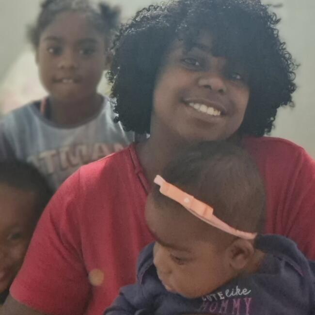 Babysitting job in Embu das Artes: Cris