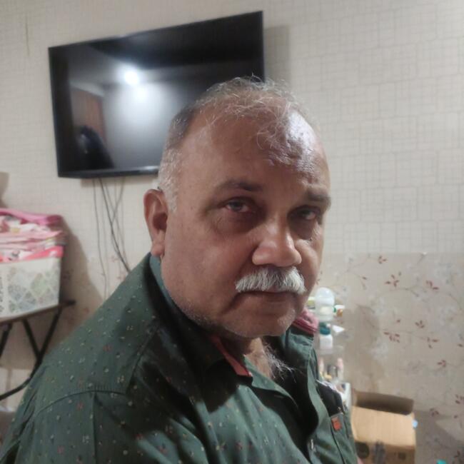 Babysitting job in Delhi: Dr Priya