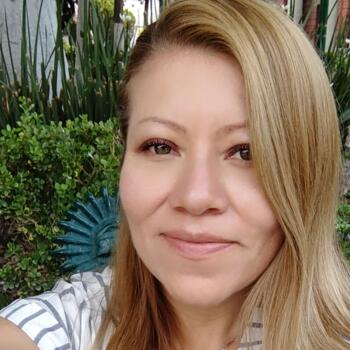 Babysitter in Ciudad López Mateos: Ruby