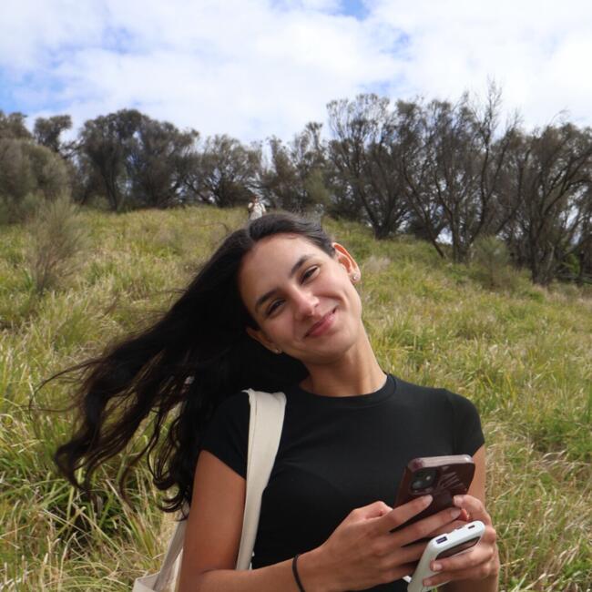 Babysitter in Sydney: Maria Jose