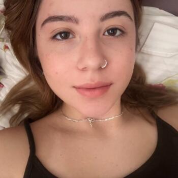 Babá em Itapema: Camily Vitória