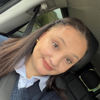 Baby-sitter Vorges-les-Pins: Eva