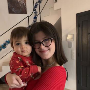 Babysitter in Biot: Jade