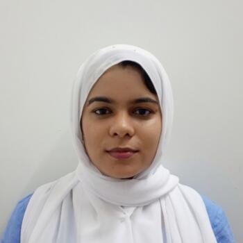 جليسة أطفال الدوحة: Fathima Shifana