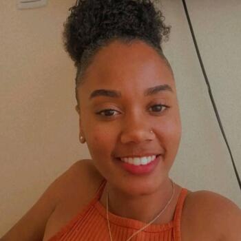 Babysitter in Agualva: Dircilene