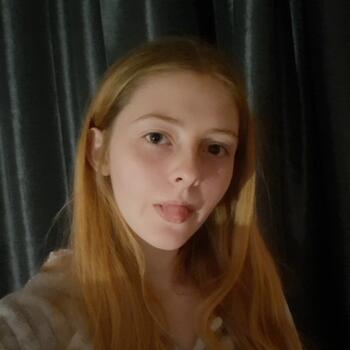 Babysitter in Doncaster: Lydia