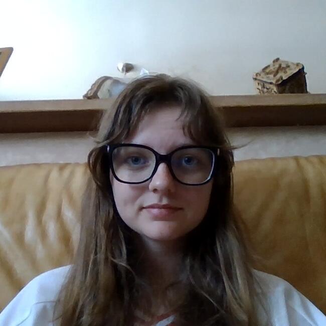 Babysitter in Valframbert: Jade