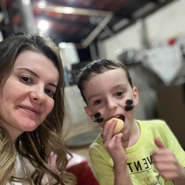 Babysitting job in Patos de Minas: Suélen Cristina