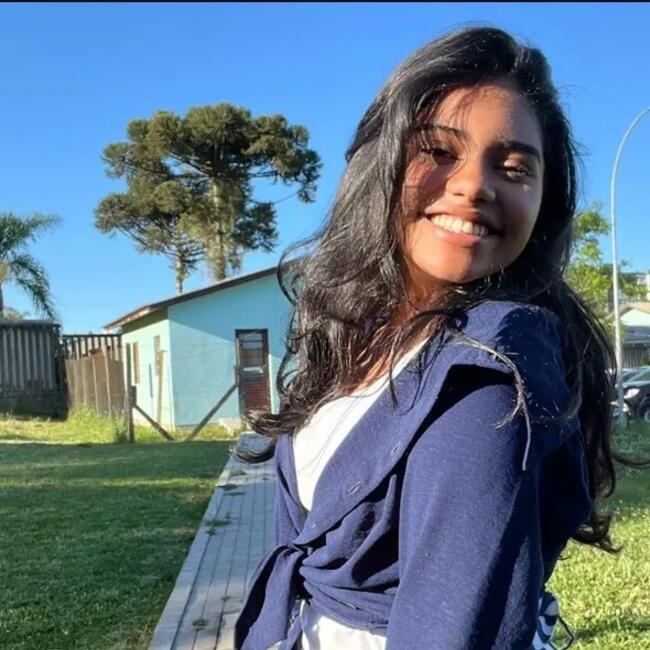 Babá em São Luís: Karen