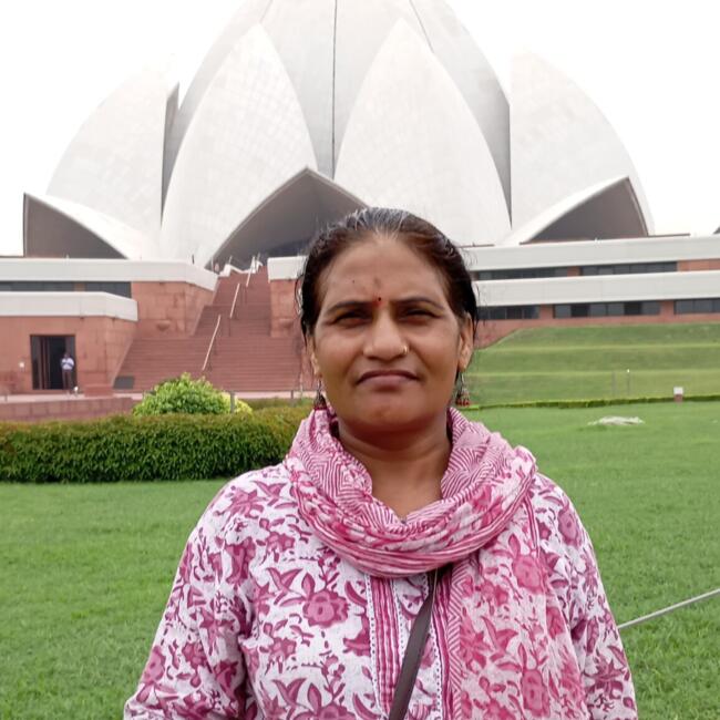 दिल्ली में बेबीसिटर: Guddi