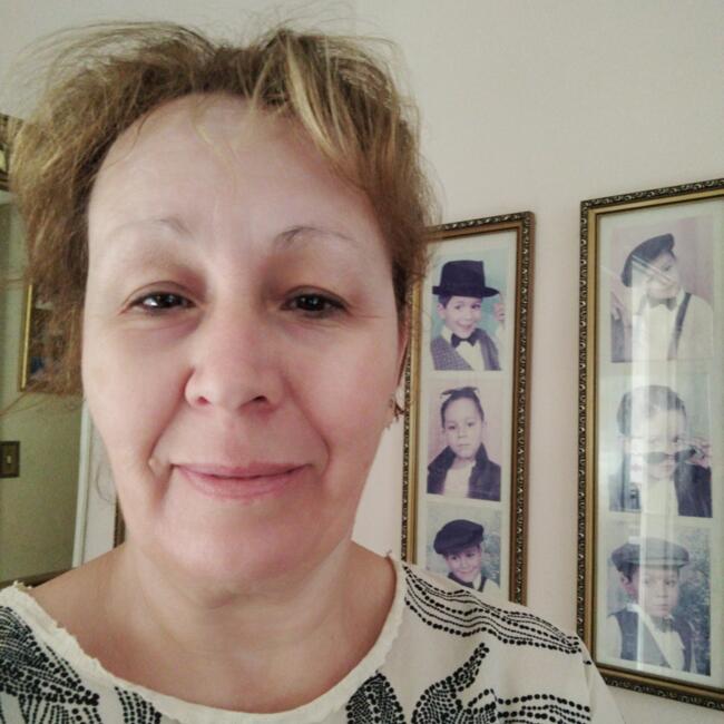 Babysitter in Campinas: Hellen Rouse