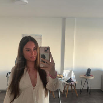 Babysitter in Hamilton: Kayleigh