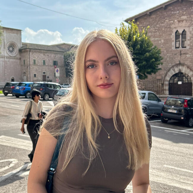 Babysitter in Dublin: Anna