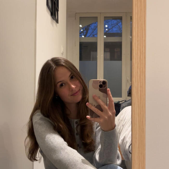 Babysitter in Havré: Camille