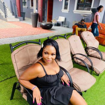 Babysitter in Soweto: Angel