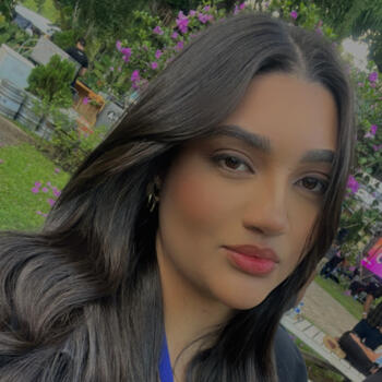 Trabajo para niñera en Teófilo Otoni: trabajo para niñera Larissa