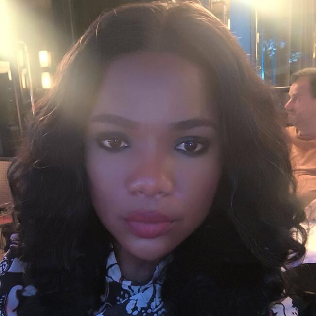 Babysitter in Épinay-sur-Seine: Grace