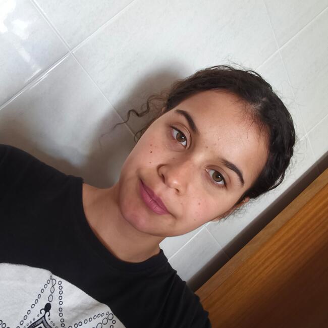 Babysitter in Quarteira: Gabriela