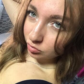 Babysitter in Florence: Nicoleta