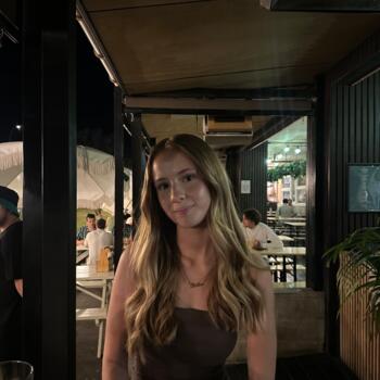 Babysitter in Paraparaumu: Summer