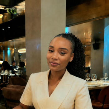 Babysitter in Yverdon-les-Bains: Jade