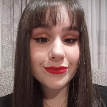 Nanny in Burguillos: Lucía