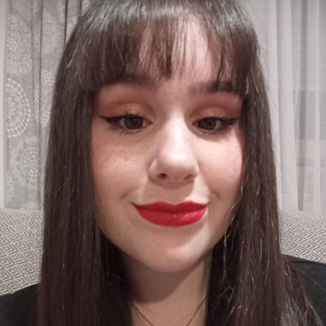 Nanny in Burguillos: Lucía