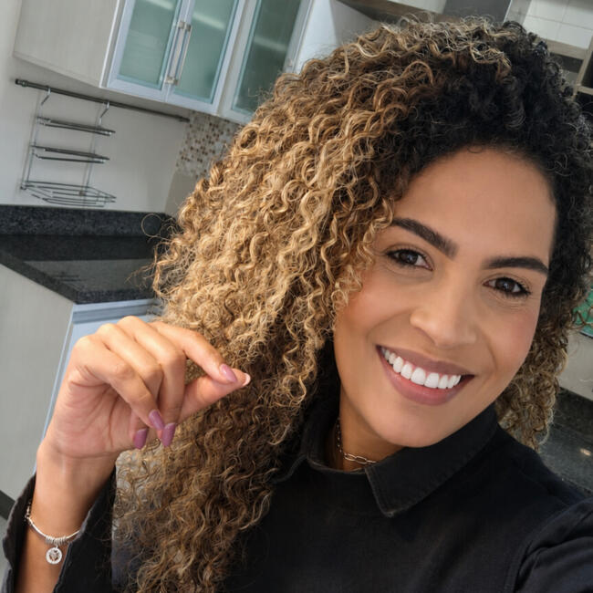 Babá em Pinhais: Simone