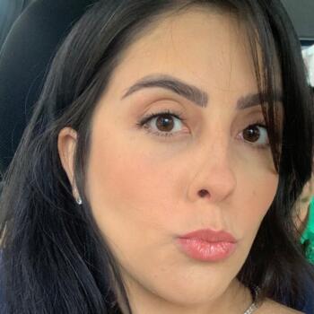 Babysitter em Maia: Aline