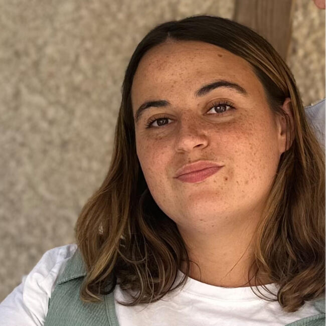 Babysitter in Écully: Coralie
