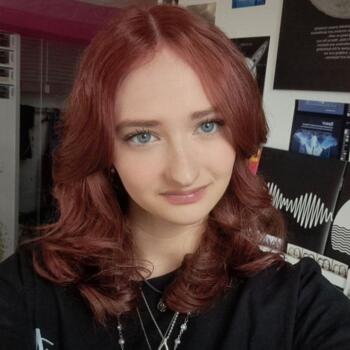 Babysitter in Eichwalde: Kira