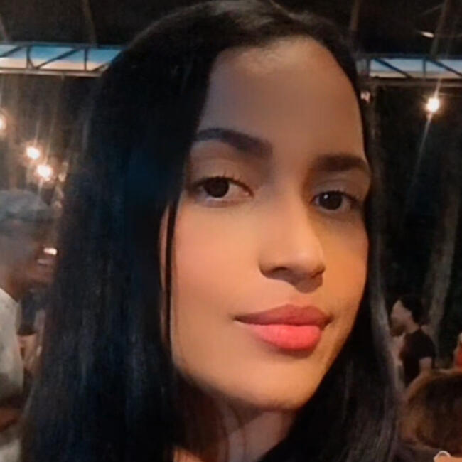 Emprego de babá em Sabará: Joice