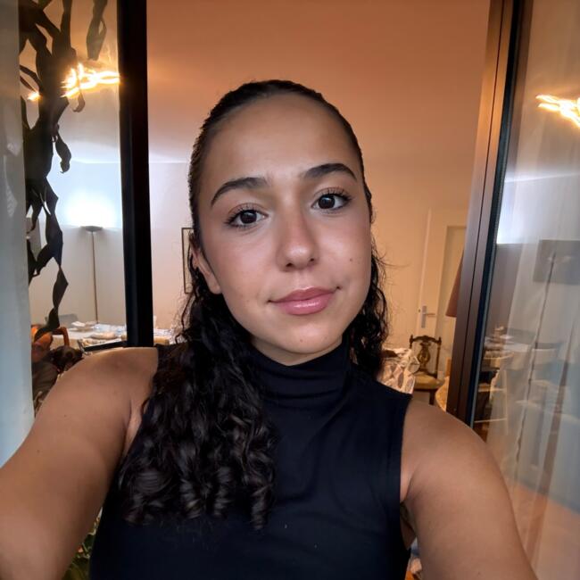 Babysitter in Chaville: Estelle