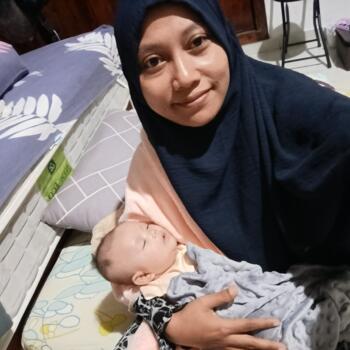 Babysitter di Kota Bekasi: Mawar