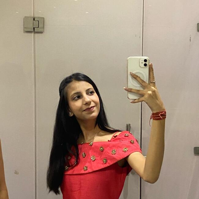 Babysitter in Salisbury: Himani