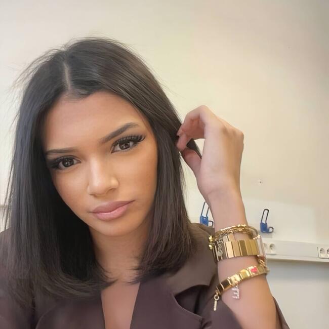 Babysitter in Castelnau-le-Lez: Elora