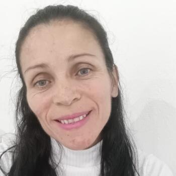 Babysitter Magé: Sônia