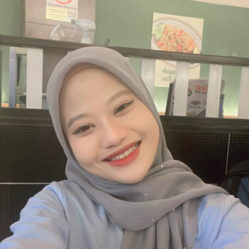 Babysitter in Petaling Jaya: Aidina