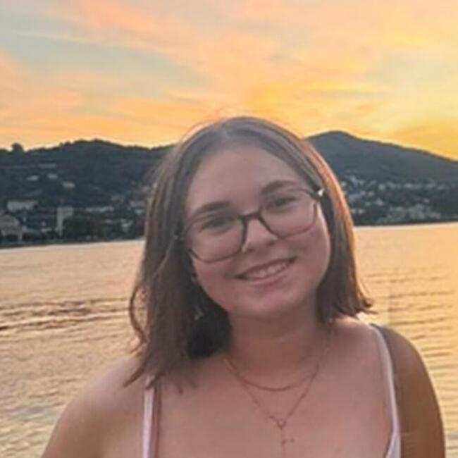 Babysitter in Grenoble: Amandine