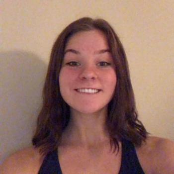 Babysitter in Hermosa Beach: Violet