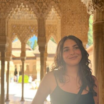 Babysitter in Granada: Claudia