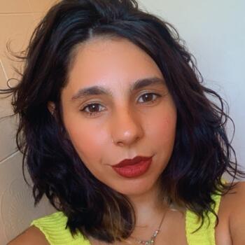 Babá em Embu das Artes: Valéria