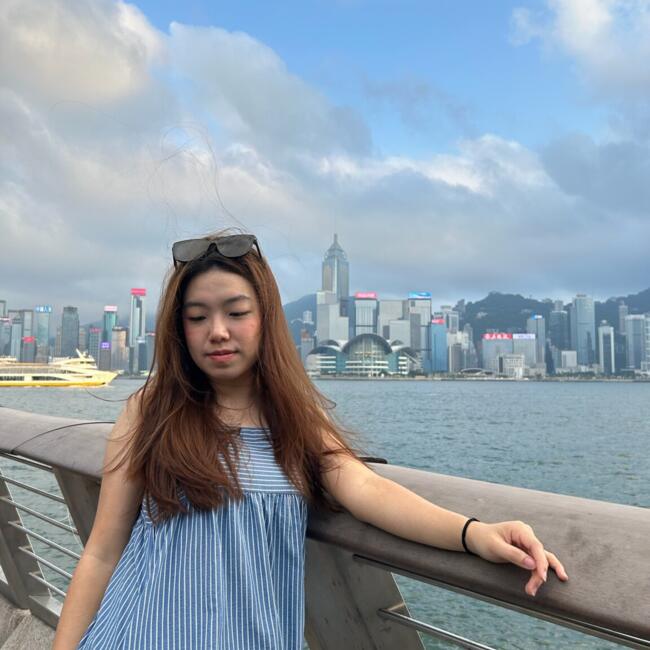 Babysitter in Singapore: Hui