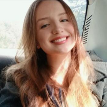 Babá em São José dos Pinhais: Juliana